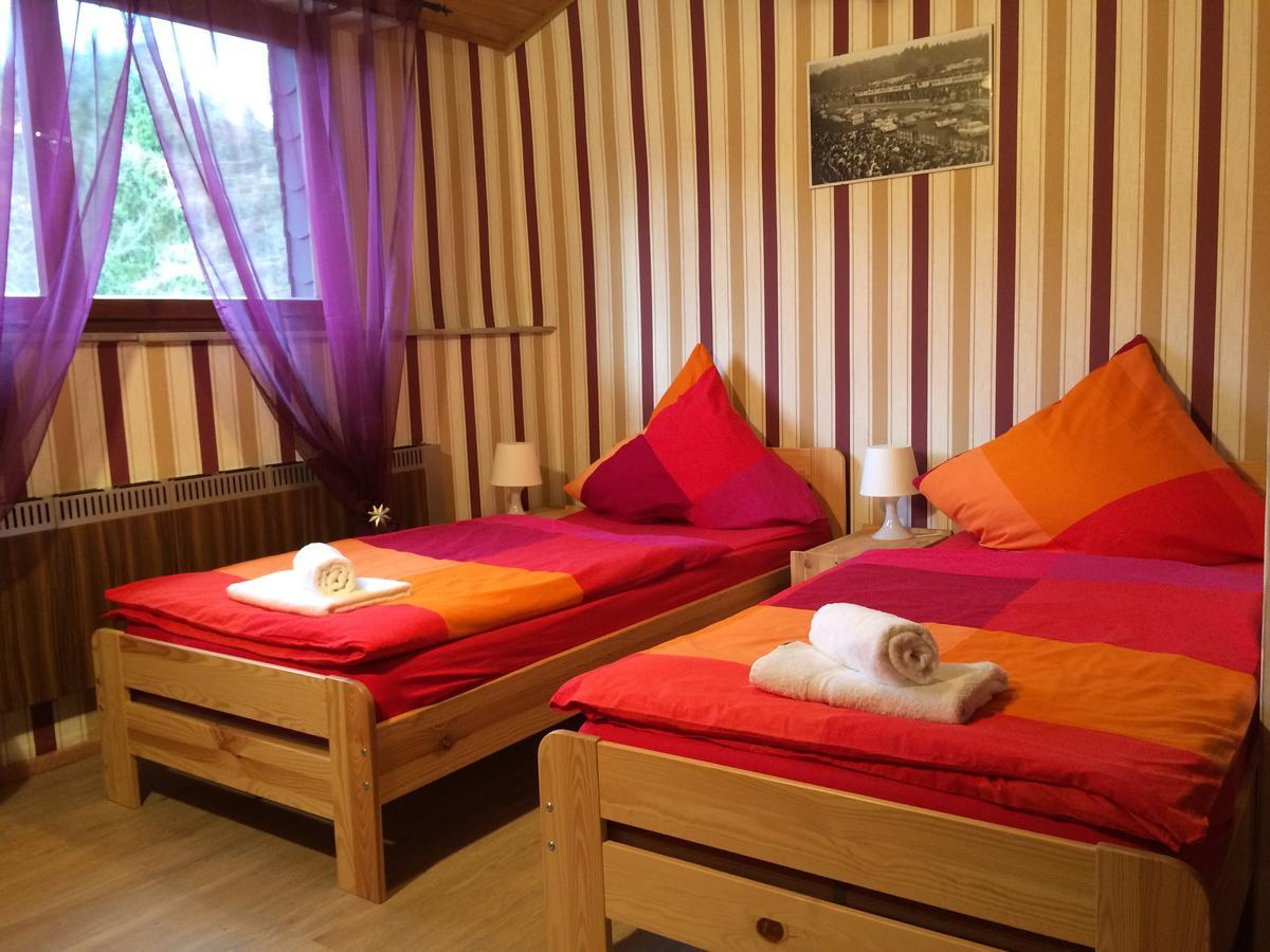 Bed and Breakfast Franky House Am Nuerburgring Quiddelbach Esterno foto